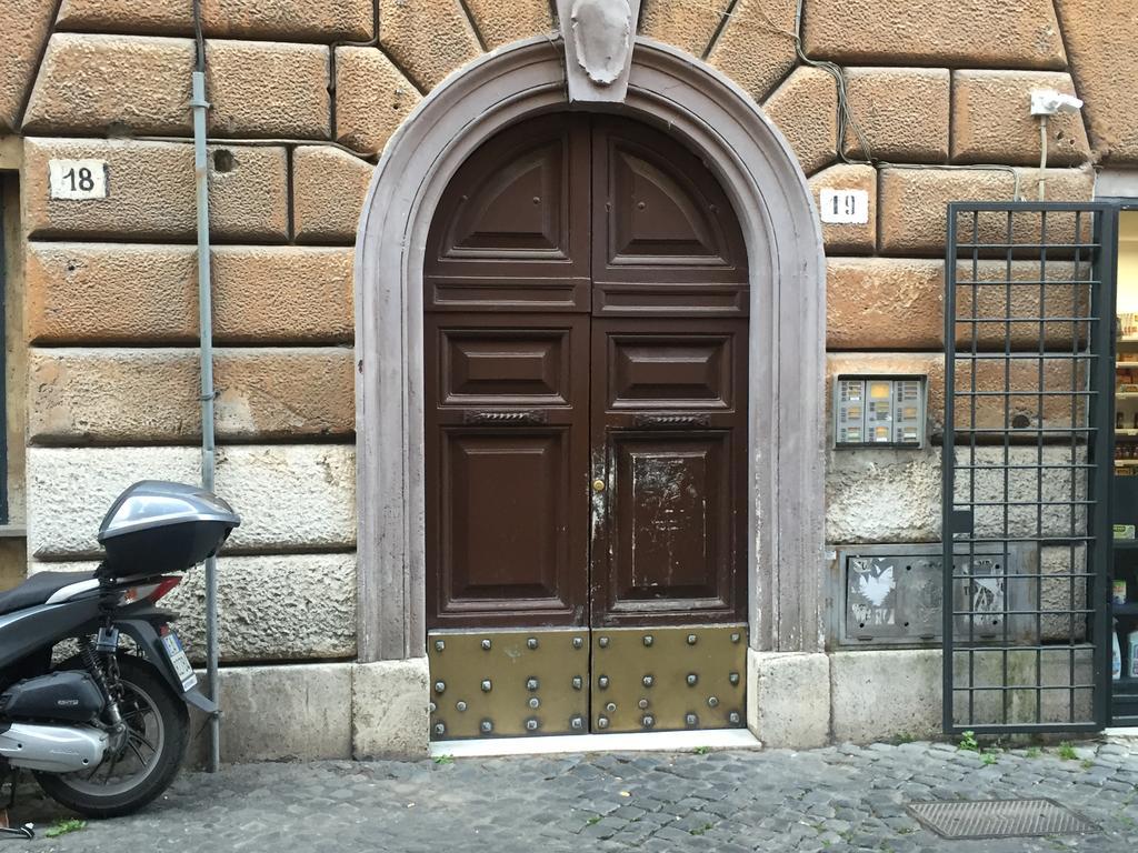 Riari Trastevere Apartment Rome Bagian luar foto